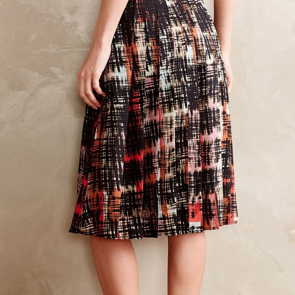 New Abstracted Plaid Skirt - Anthropologie Size 6 and 6P - Picture 3 of 3